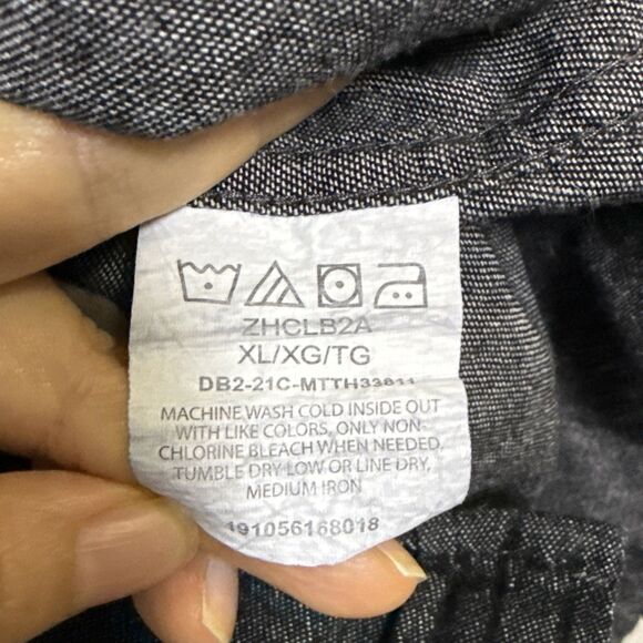 Wrangler Authentics Men's Denim Shirt Size XL Black Wash 100% Cotton Western - Picture 6 of 6